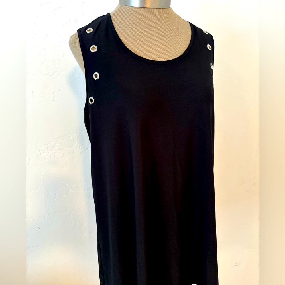 FINAL! NWT! NEW DIRECTIONS FLOWY BLACK TANK SILVER GROMMETS